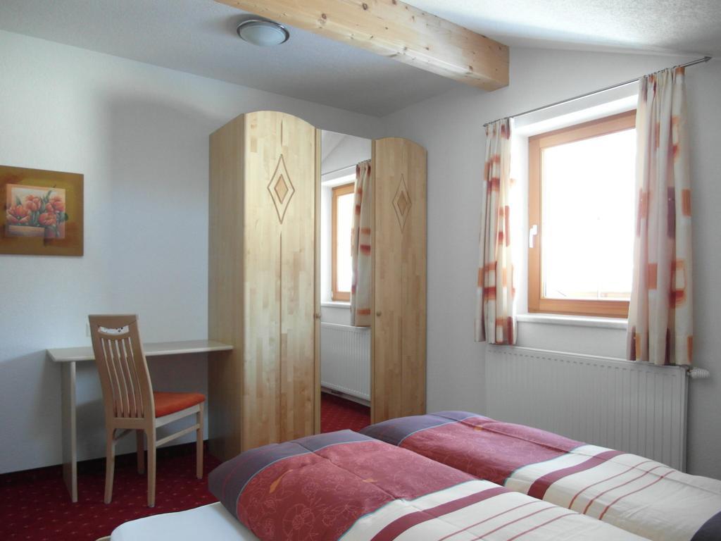 Haus Zur Muehle Apartamento Ried im Oberinntal Quarto foto